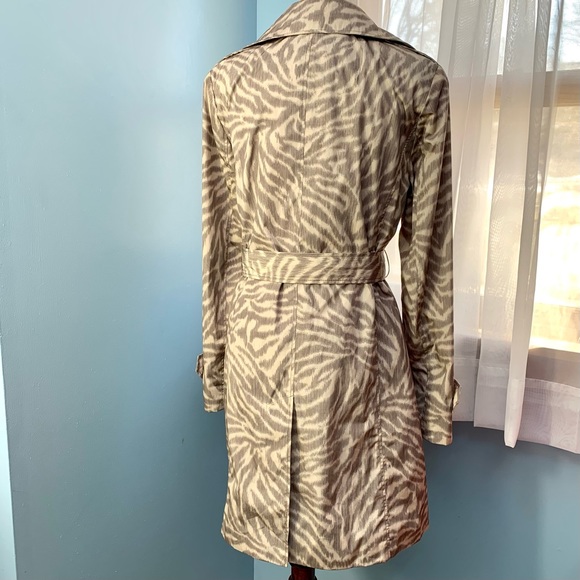 Calvin Klein Animal Print Trench Coat - Picture 4 of 8